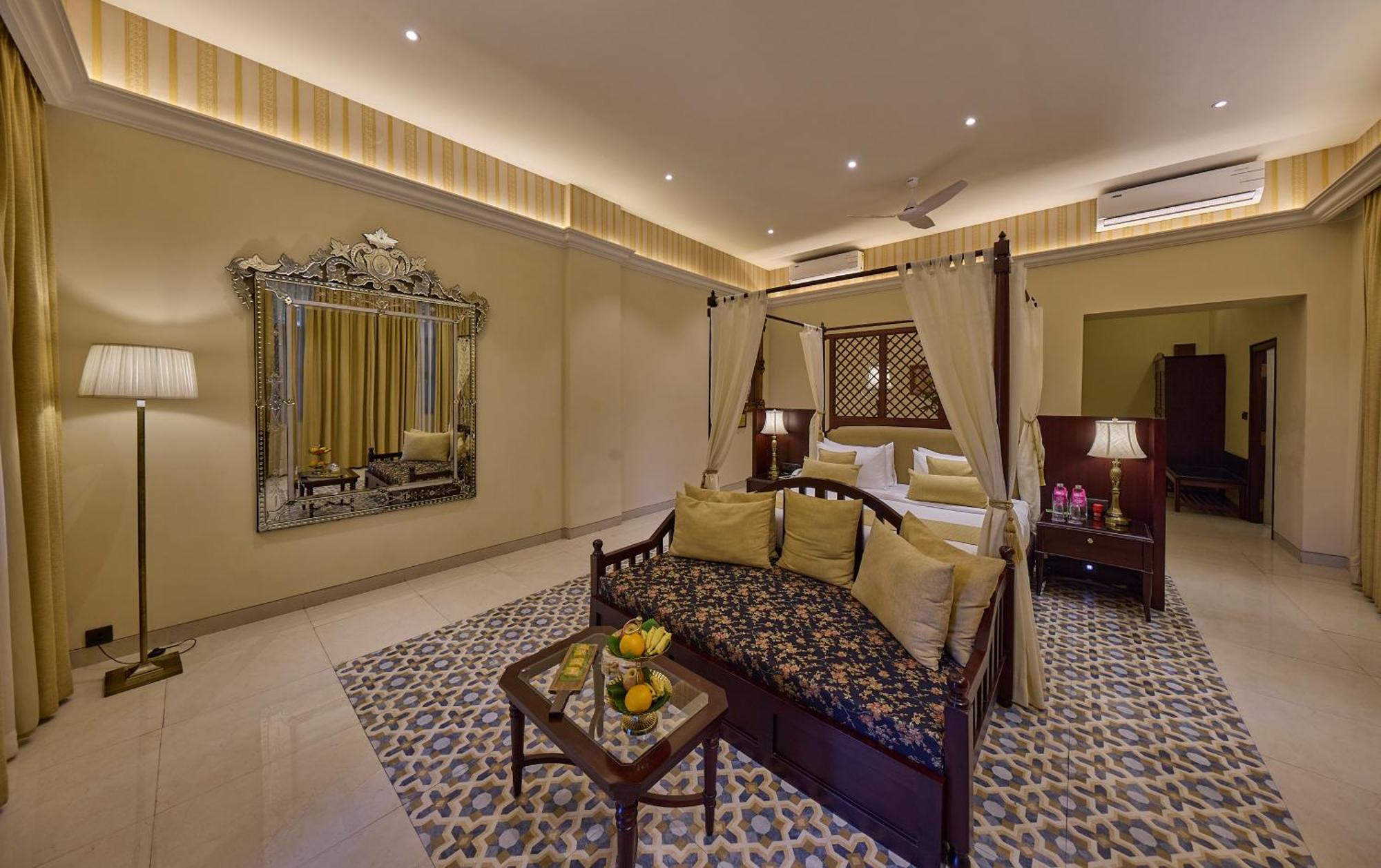 รอยัล ออร์คิด เมโทรโพล ไมซอร์ Hotel ภายนอก รูปภาพ