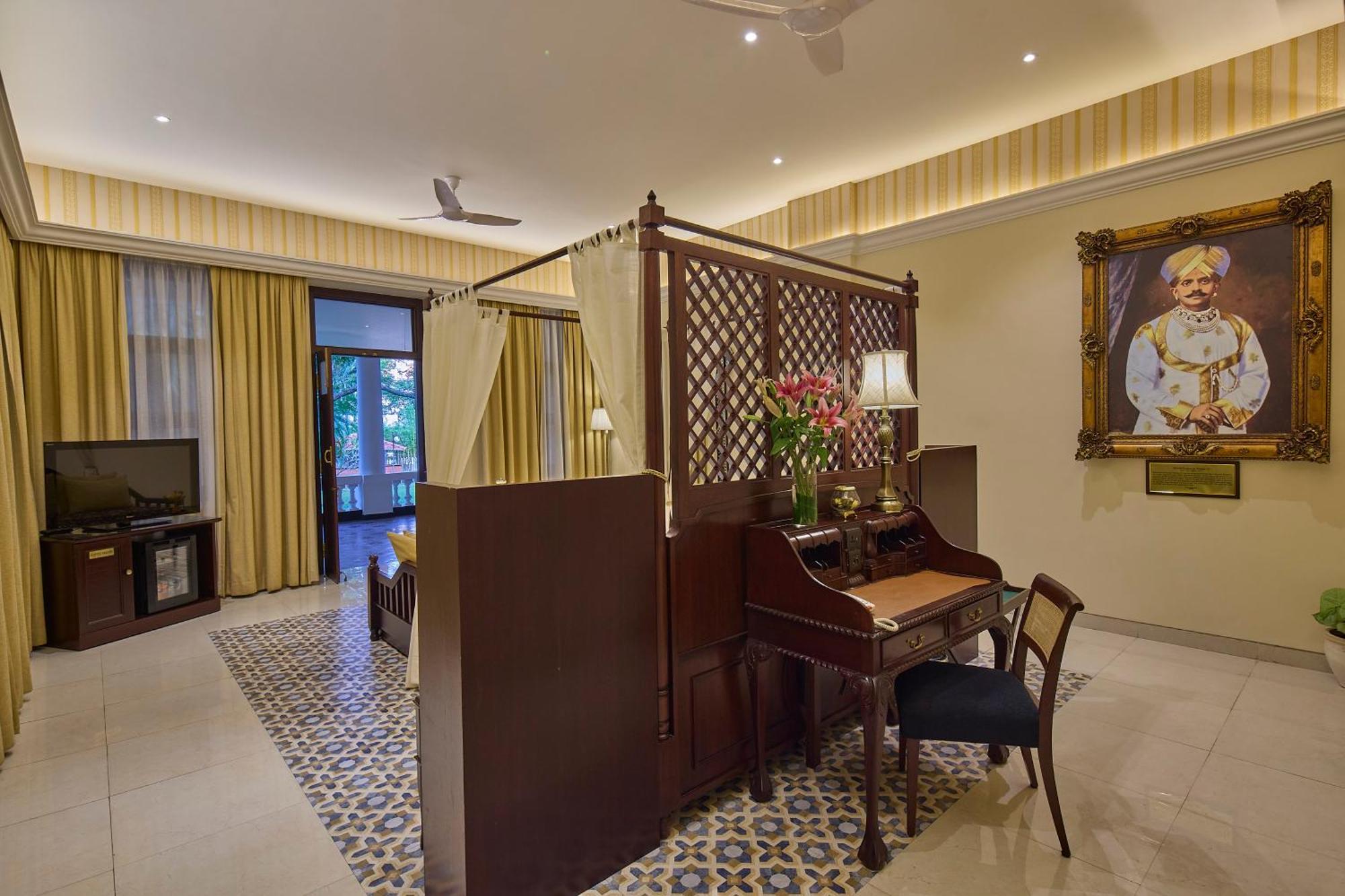 รอยัล ออร์คิด เมโทรโพล ไมซอร์ Hotel ภายนอก รูปภาพ