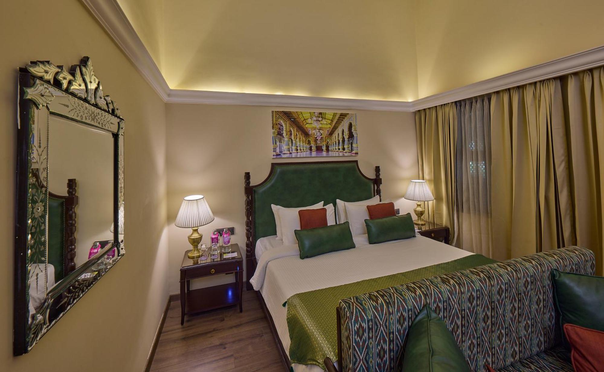 รอยัล ออร์คิด เมโทรโพล ไมซอร์ Hotel ภายนอก รูปภาพ