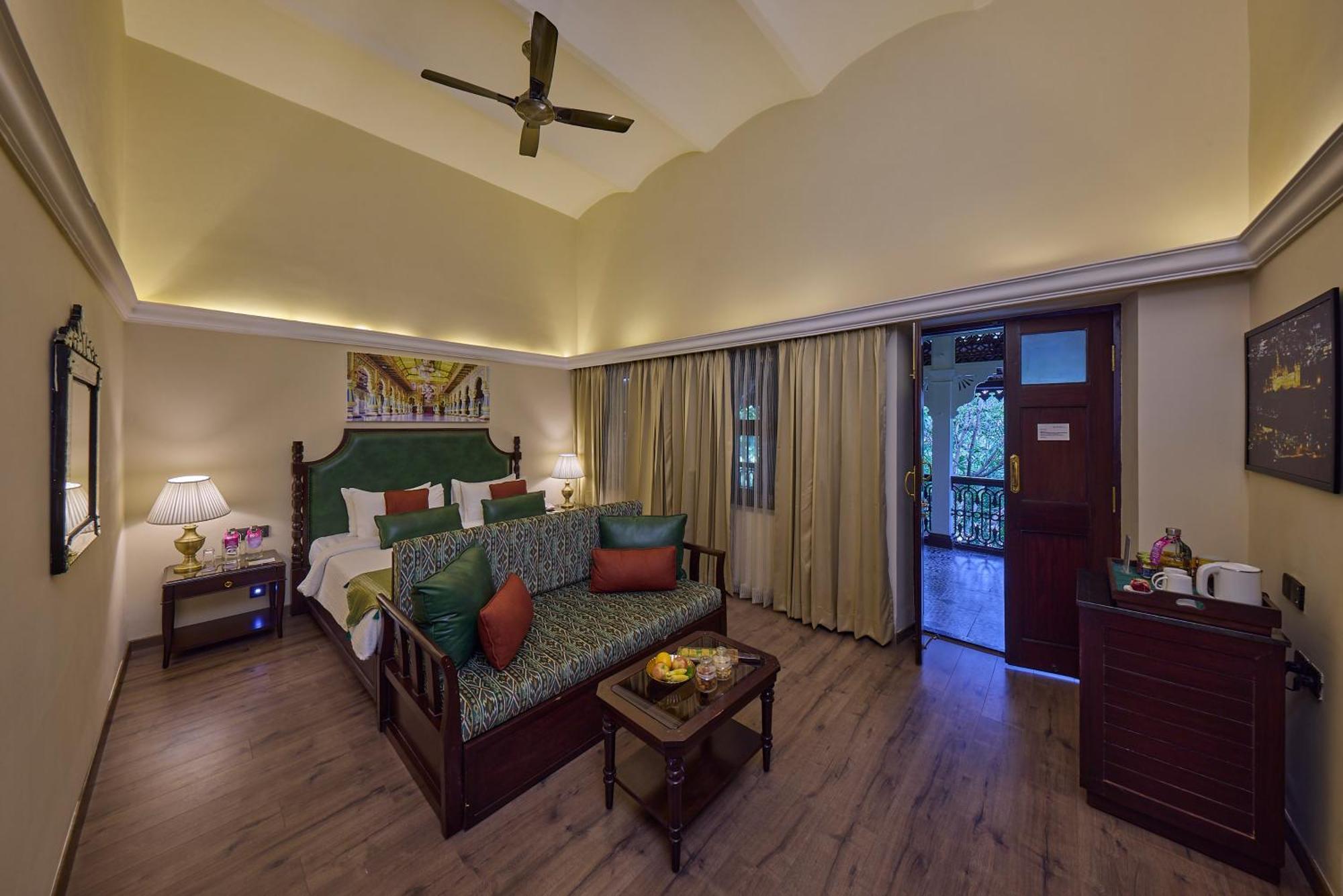 รอยัล ออร์คิด เมโทรโพล ไมซอร์ Hotel ภายนอก รูปภาพ