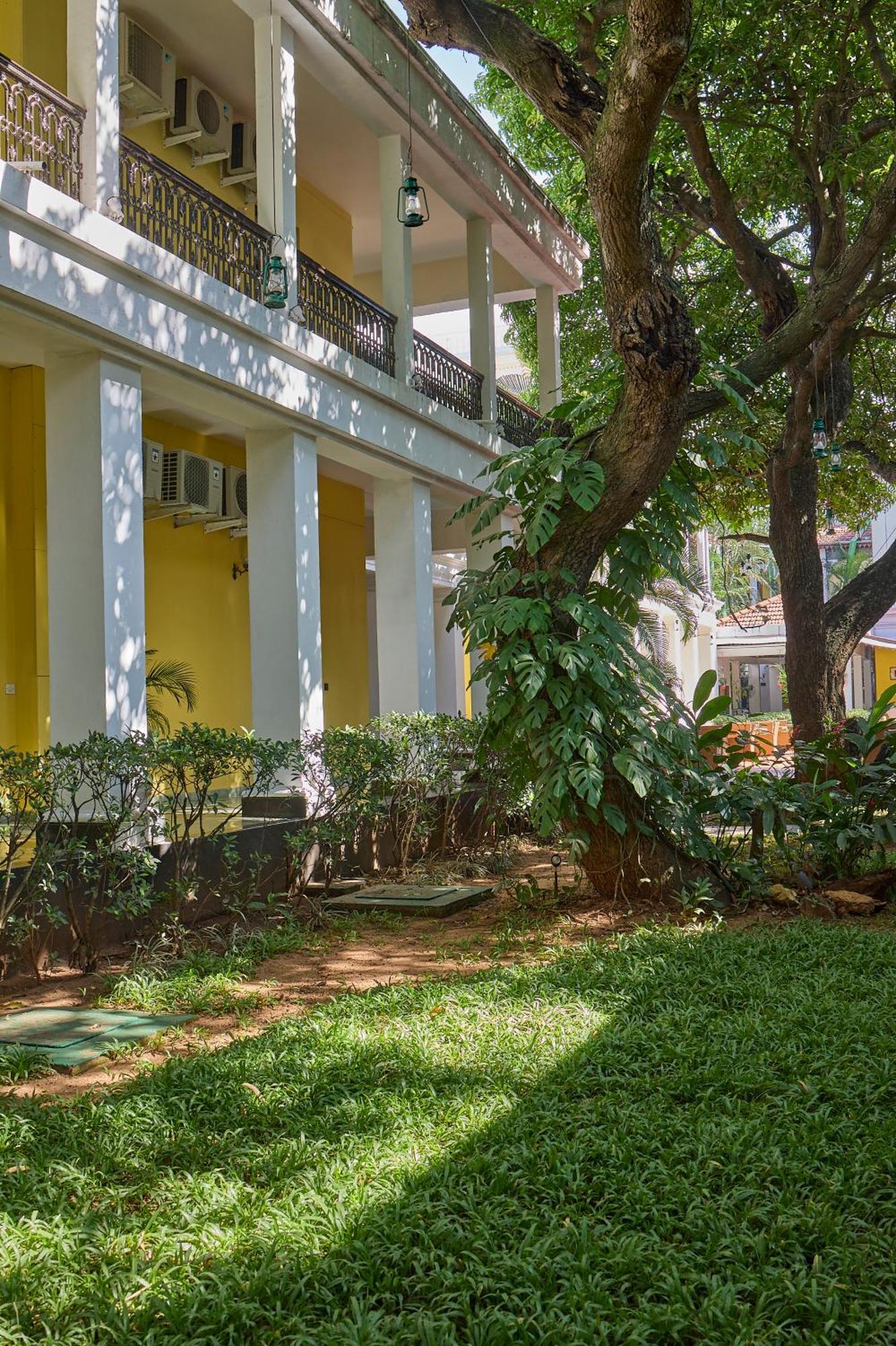รอยัล ออร์คิด เมโทรโพล ไมซอร์ Hotel ภายนอก รูปภาพ