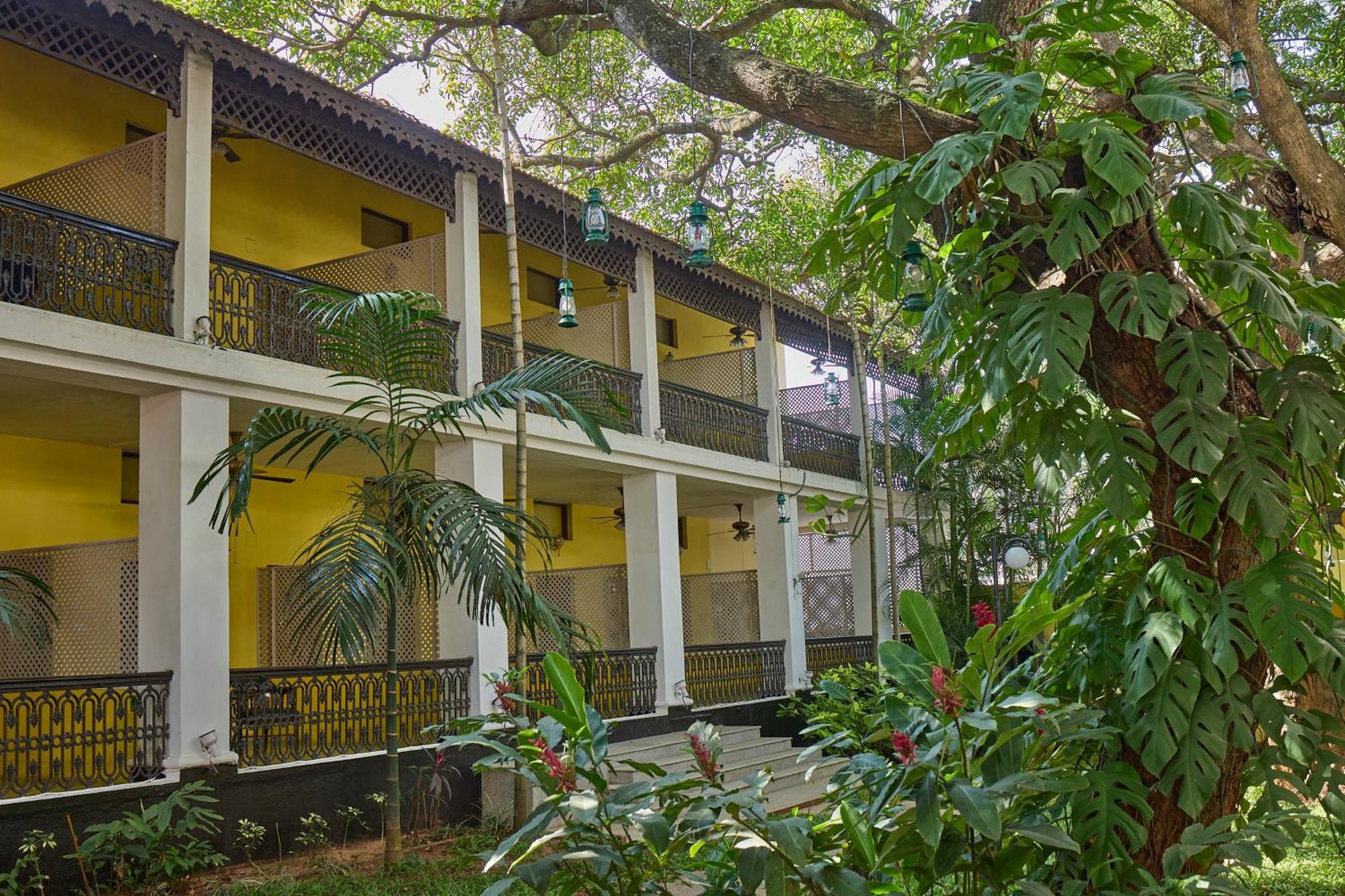 รอยัล ออร์คิด เมโทรโพล ไมซอร์ Hotel ภายนอก รูปภาพ