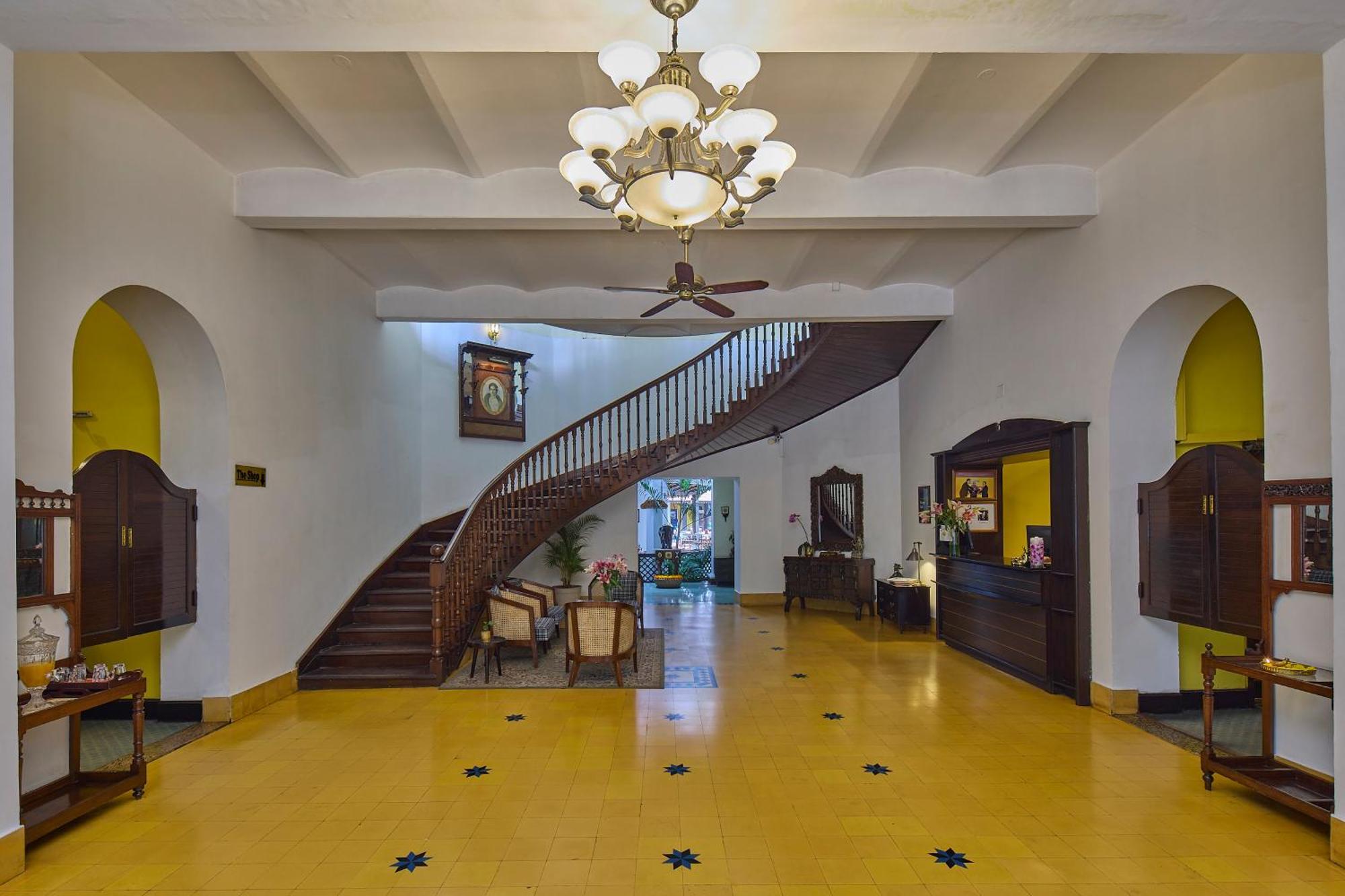 รอยัล ออร์คิด เมโทรโพล ไมซอร์ Hotel ภายนอก รูปภาพ